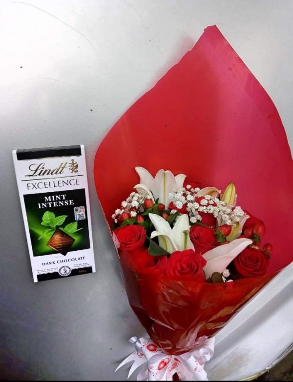 Flower bouquet with chocolate Nairobi