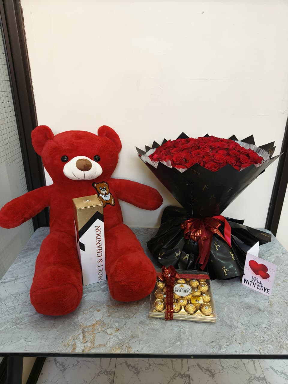 Luxury Valentine’s Day Gifts in Kenya – Red Rose Bouquet, Teddy Bear, Chocolates & Champagne - Image 2